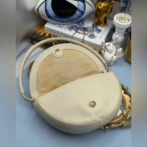 🆕 CULT GAIA 🧿 NWOT Ryka Sculptural Shoulder Bag, Off White Leather - Picture 9 of 16